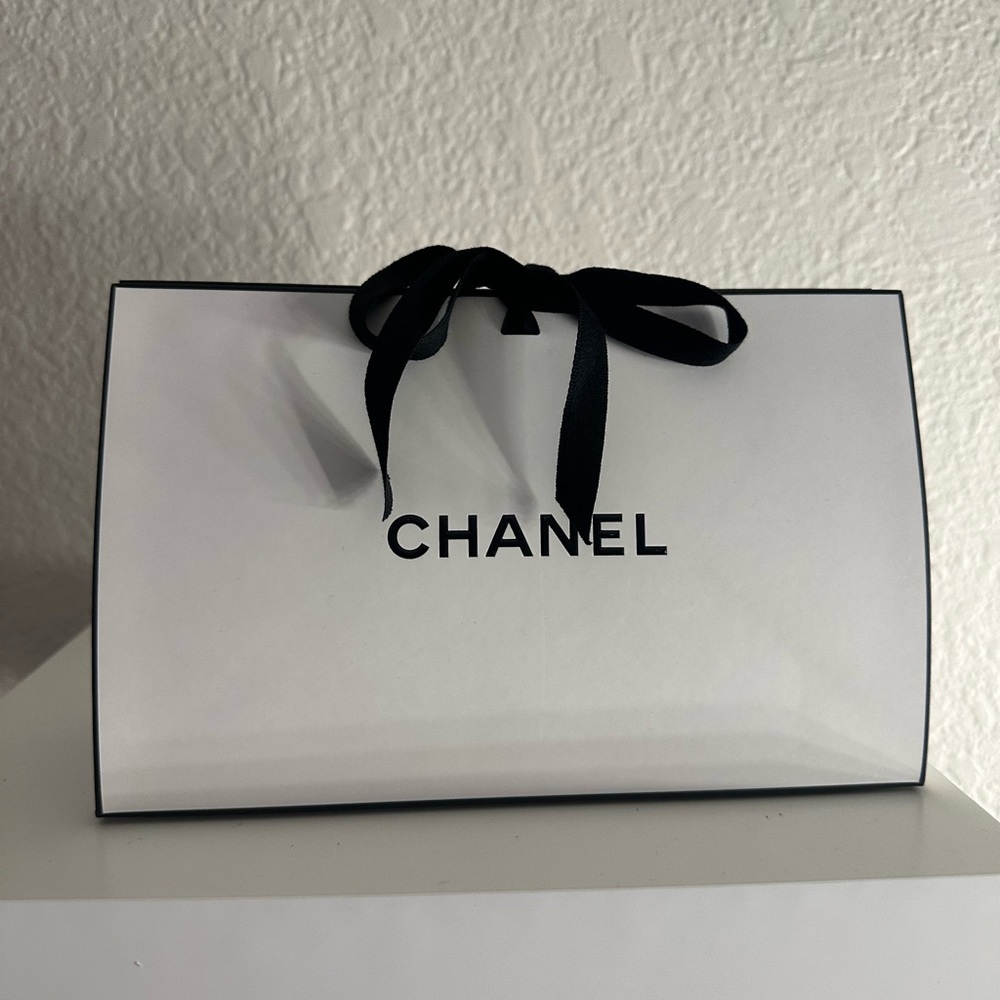 FIRM NOT FLIMSY CHANEL Gift Box
